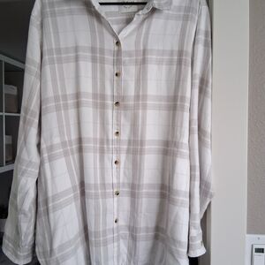 Jachs Women's White and Gray Plaid Button Down Shirt